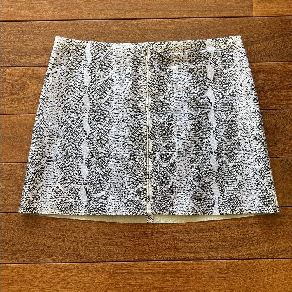 ALICE + OLIVIA Snakeskin-print Leather Mini Skirt